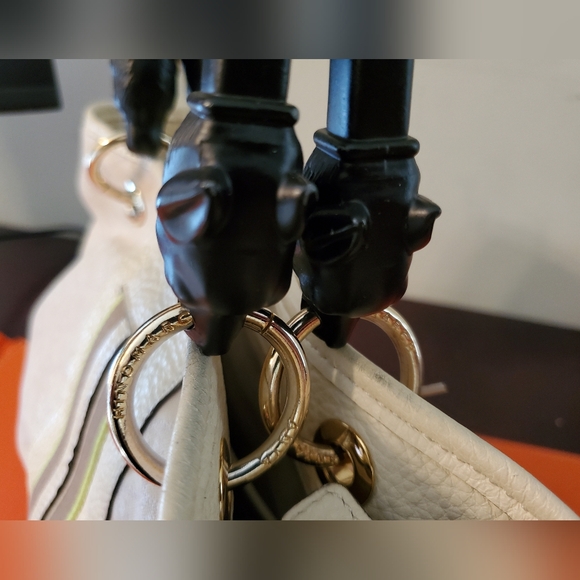 Vintage Anya Hindmarch Signature Striped bucket bag with metal foxhead handles - Picture 9 of 16